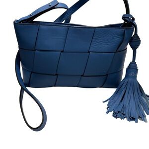 Vince Camuto Josy Leather Crossbody Bag Blue Woven Leather Tassel Zip Close